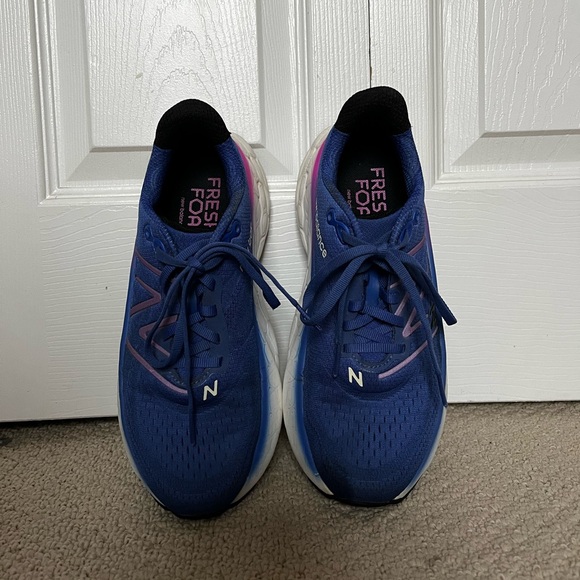 New Balance runners - Picture 4 of 4